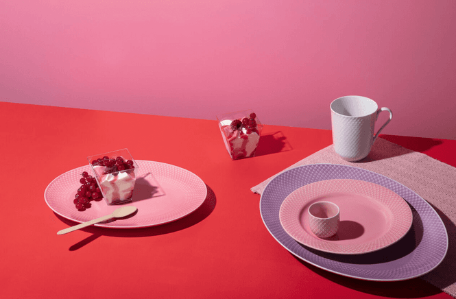 Hovedbilde Lyngby Porcelæn Rhombe Color Ovalfat Rosa 28x21 ...