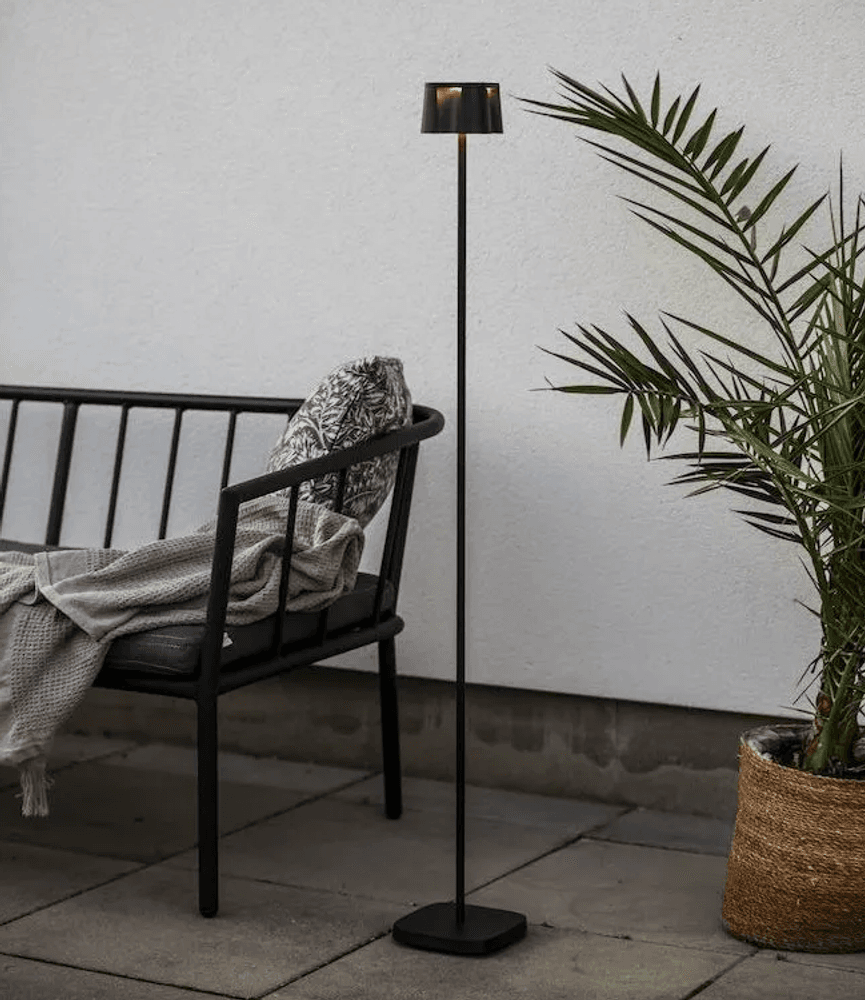 Trend Collection Nice gulvlampe – oppladbar og dimbar, sort