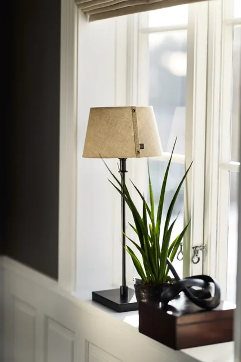 Halvor Bakke Solli Bordlampe H48 cm Sort