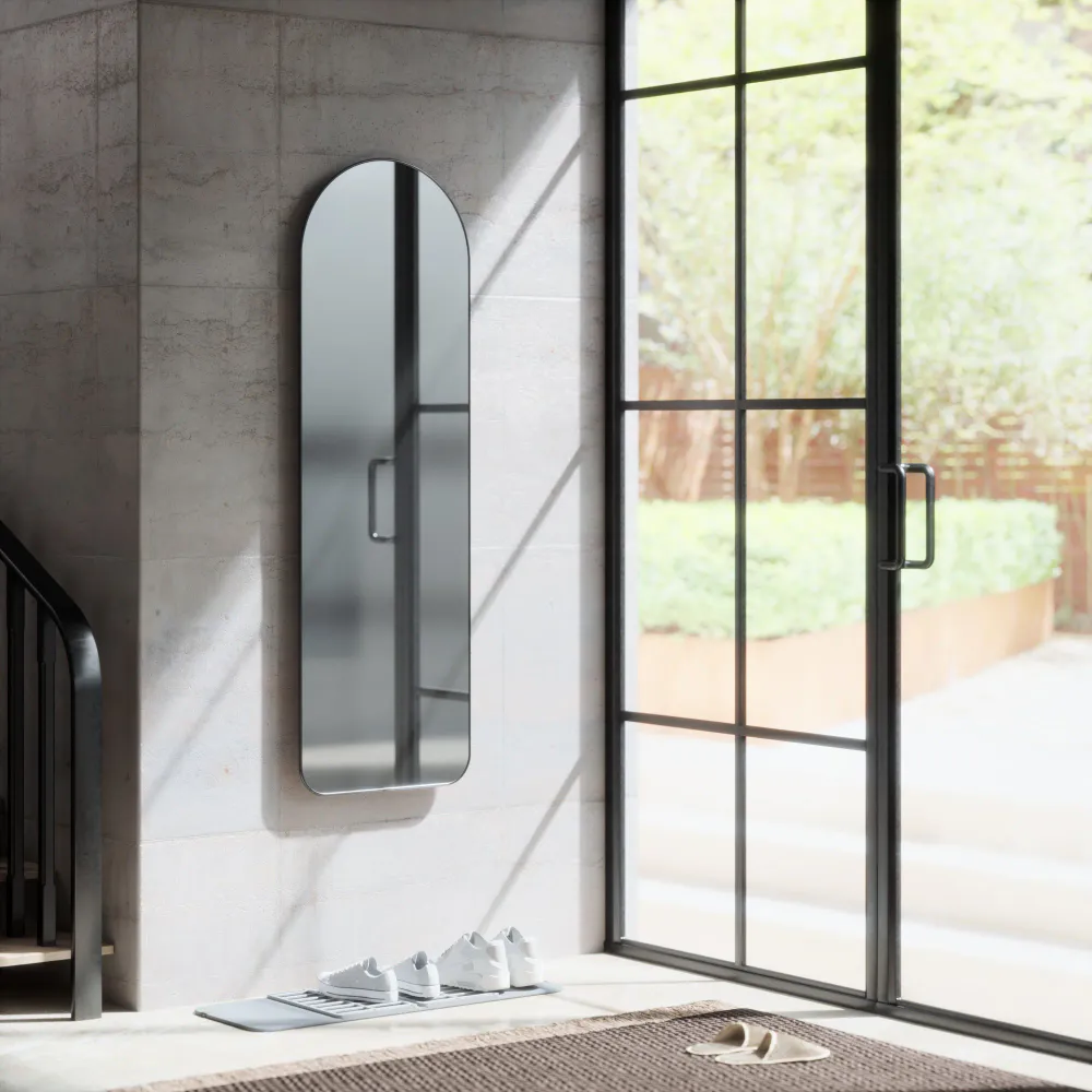 Umbra Hubba Buet gulv/veggspeil metallic titanium