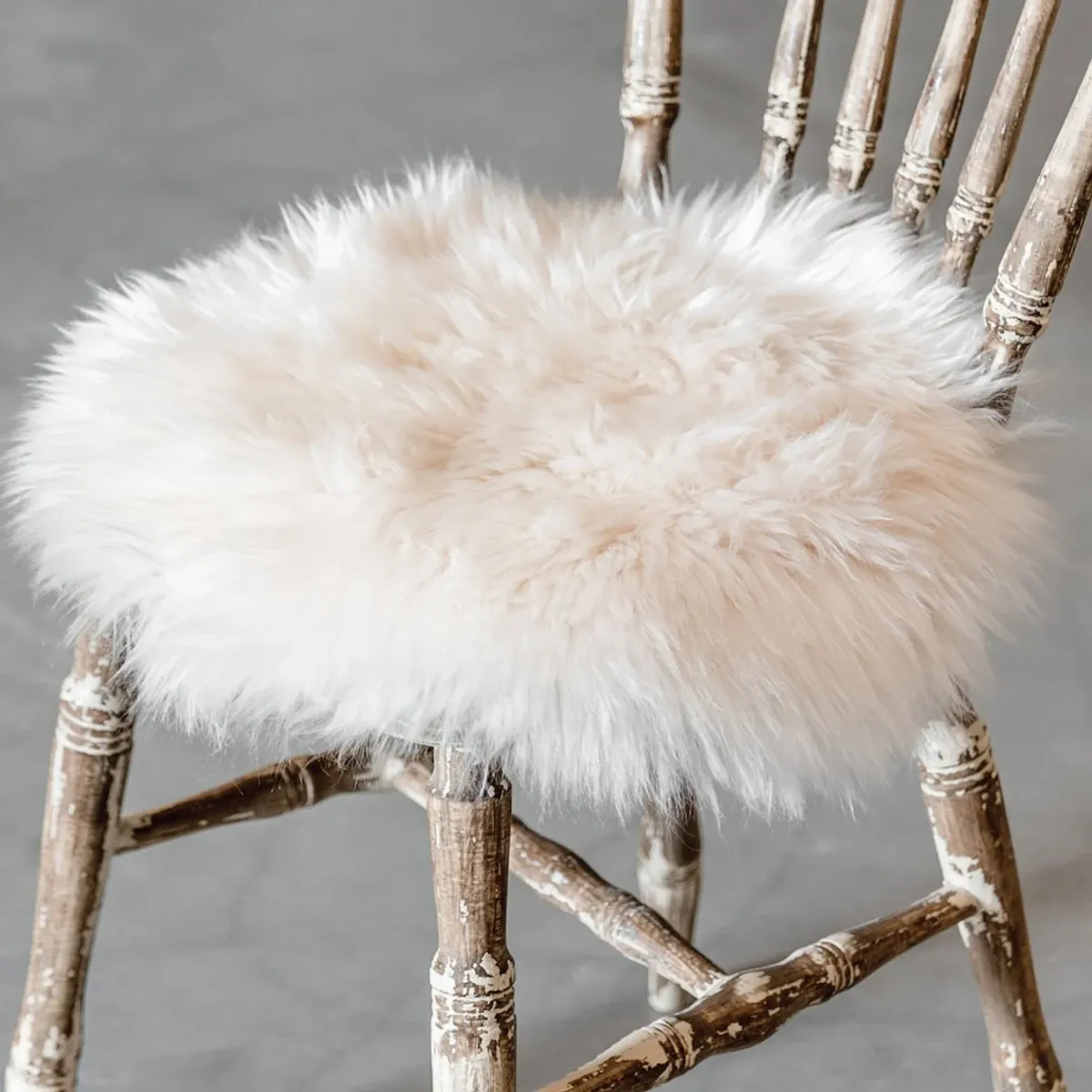 Shepherd Molly Stolpute Ø36 cm Ivory