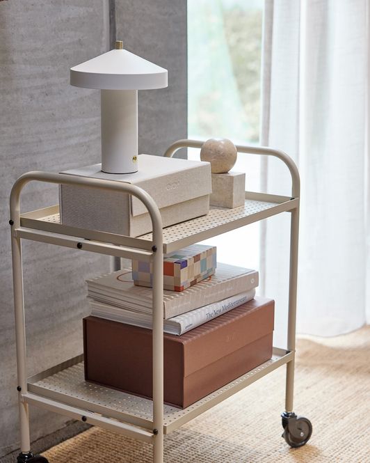 Hovedbilde OYOY Hatto Trådløs Bordlampe Hvit