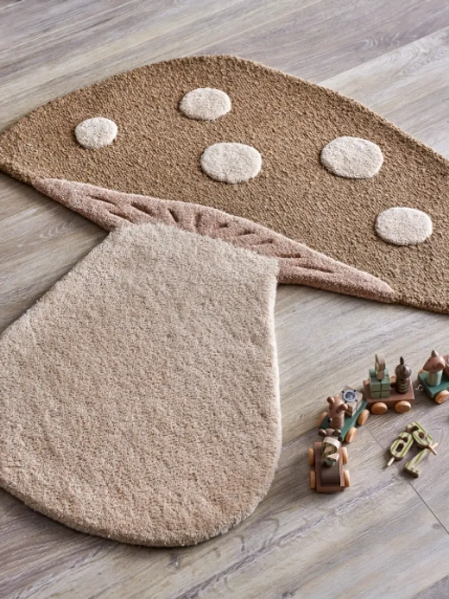 Bloomingville MINI Mushroom Ullteppe Brun
