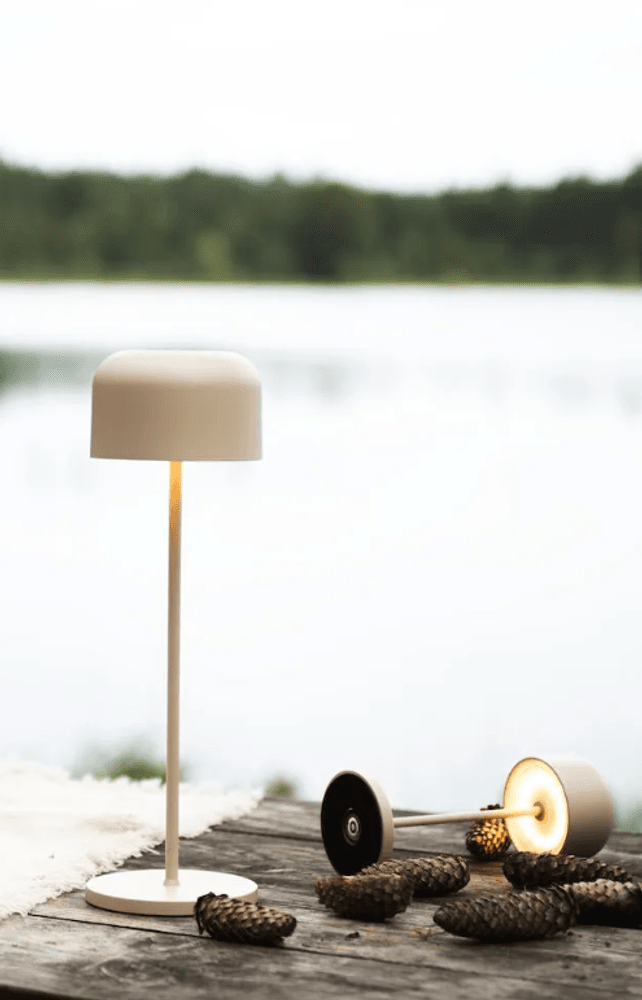 Trend Collection Lille bordlampe – oppladbar og dimbar, sand 36 cm