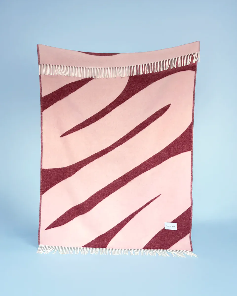 Maison Deux Swirl Pledd Rosa/Burgunder