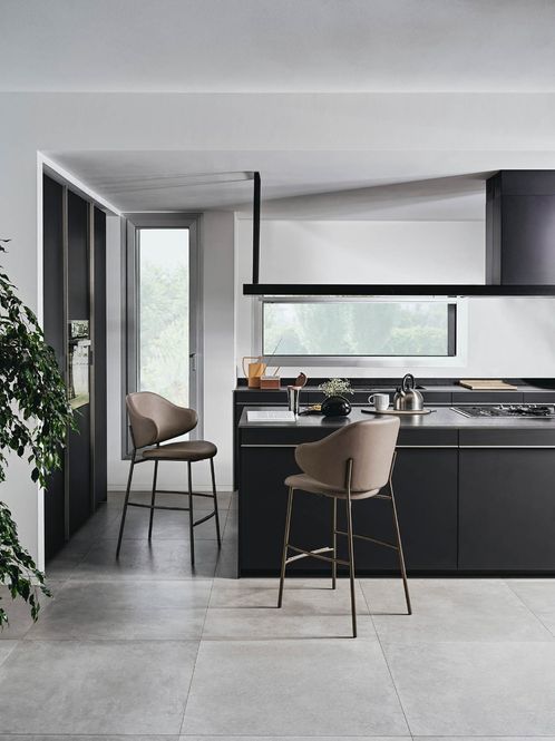 Hovedbilde Calligaris Holly barstol matt sort / burgunder