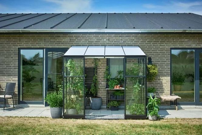 Hovedbilde Halls Drivhus Qube Lean-to Herdet Glass Sort 4,7 ...