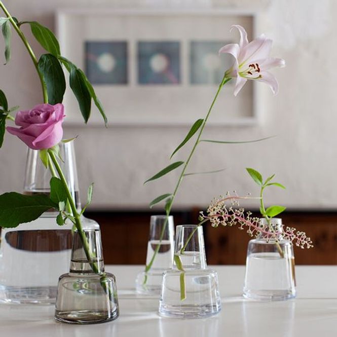 Hovedbilde Holmegaard Flora Vase Lang Hals Blå 12 cm