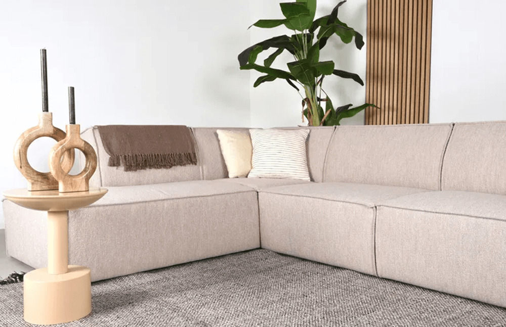 Trend Collection – Kay Venstre 2,5-seter Sofa + Ottoman – Alpine Natural